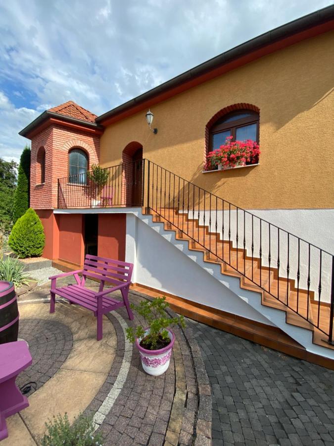 Sebe Apartments 2 Holíč Extérieur photo